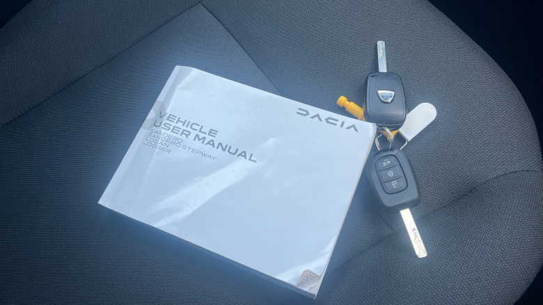 Dacia Sandero 1.0 TCe Essential 5dr Bi Fuel Hatchback